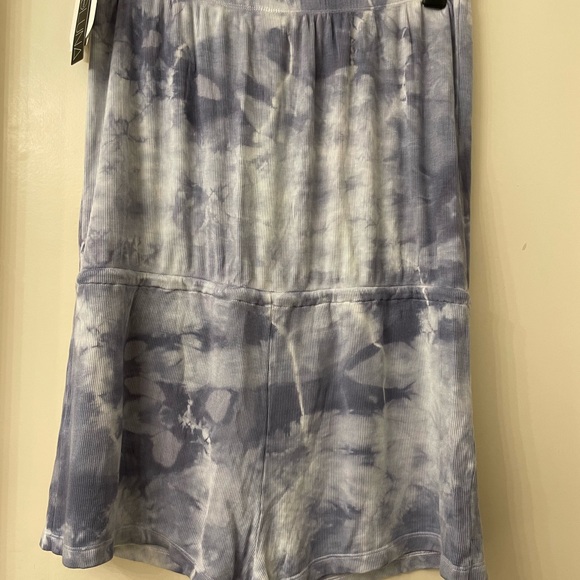 ** SOLUNA ** Jumper / Romper / Shorts / NWT MSRP $98, Size Large - Picture 5 of 8